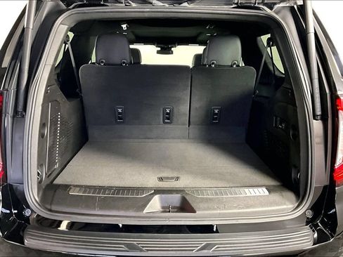 Certified 2023 GMC Yukon XL AT4 w/ AT4 Premium Plus Package AWD/4WD image 30