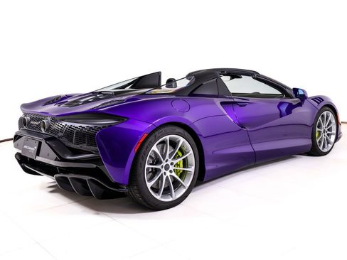 New 2025 McLaren Artura Spider RWD image 7