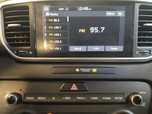Used 2020 Kia Sportage LX FWD image 25