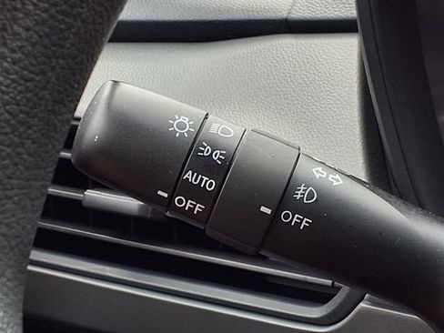 Certified 2026 Subaru Crosstrek 2.5i Premium AWD/4WD image 13