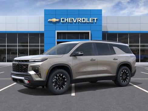 New 2026 Chevrolet Traverse Z71 w/ Driver Confidence Package AWD/4WD image 2