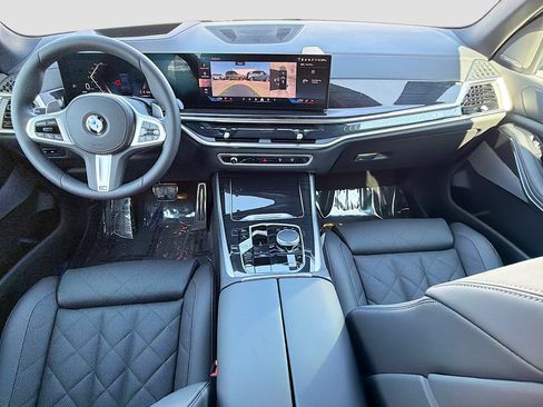 New 2026 BMW X5 xDrive40i w/ M Sport Package AWD/4WD image 15