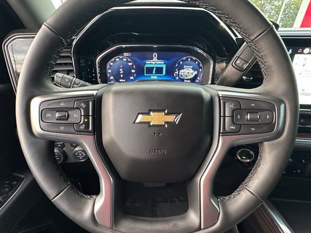 Used 2025 Chevrolet Silverado 2500 LT w/ Z71 Chrome Sport Edition AWD/4WD image 41