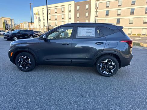 New 2025 Kia Seltos S image 6