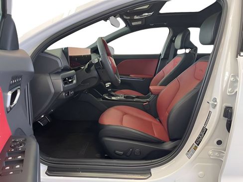 Used 2026 Kia K4 GT-Line Turbo FWD image 9