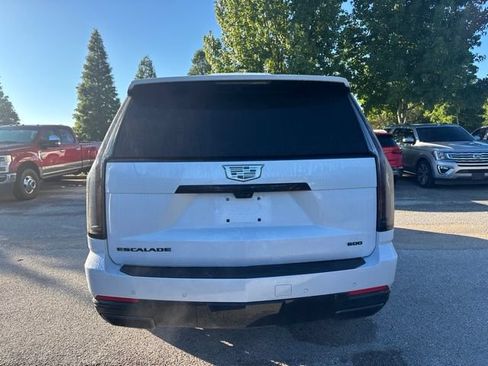 Used 2026 Cadillac Escalade ESV Platinum Sport w/ LPO, ONYX Package AWD/4WD image 6