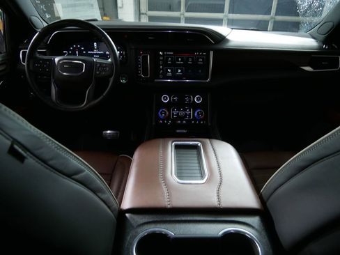 Used 2024 GMC Yukon Denali Ultimate image 22