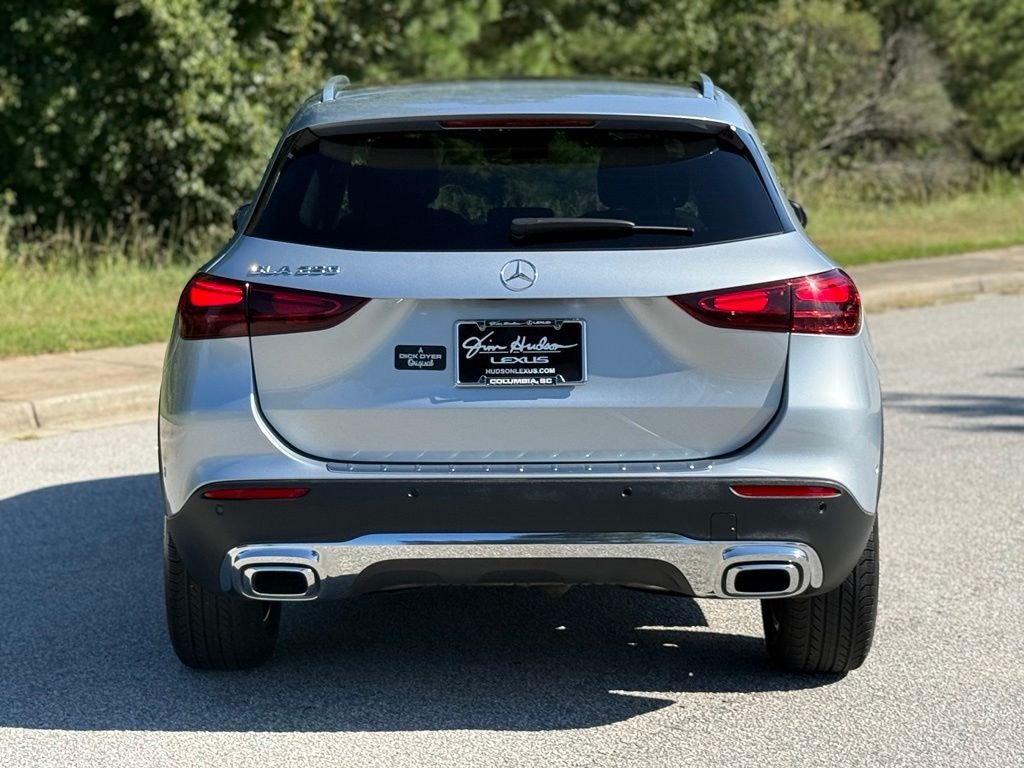 Used 2025 Mercedes-Benz GLA 250 image 11