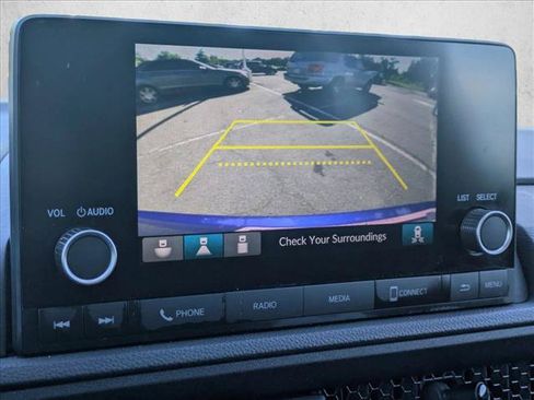 Used 2024 Honda CR-V EX image 13