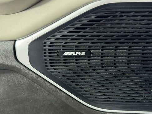 Used 2025 Jeep Wagoneer 4WD image 20