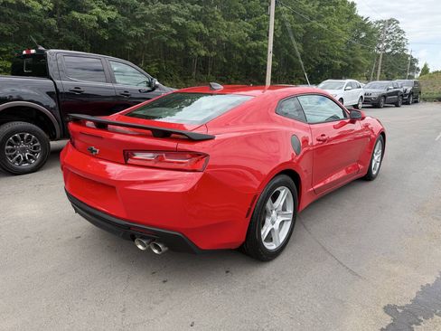 Used 2016 Chevrolet Camaro LT RWD image 6