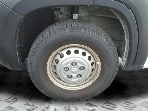 Used 2026 RAM ProMaster 2500 w/ Convenience Group FWD image 13