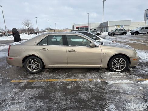 Used 2006 Cadillac STS w/ Preferred Equipment Group image 5