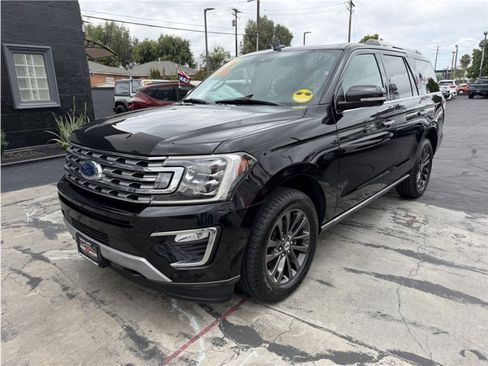 Used 2019 Ford Expedition Limited w/ Equipment Group 301A AWD/4WD image 3