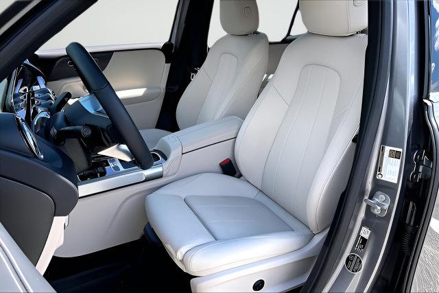 Certified 2026 Mercedes-Benz GLB 250 4MATIC image 18