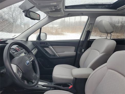 Used 2015 Subaru Forester 2.5i Premium w/ All-Weather Package image 11