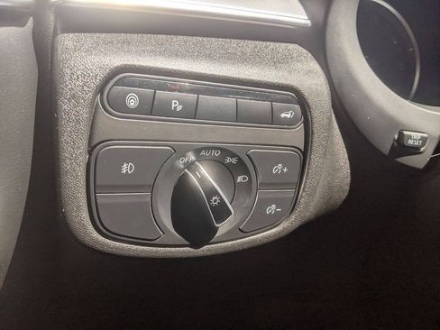 Used 2019 INFINITI QX50 Essential w/ Premium Heat Package FWD image 17
