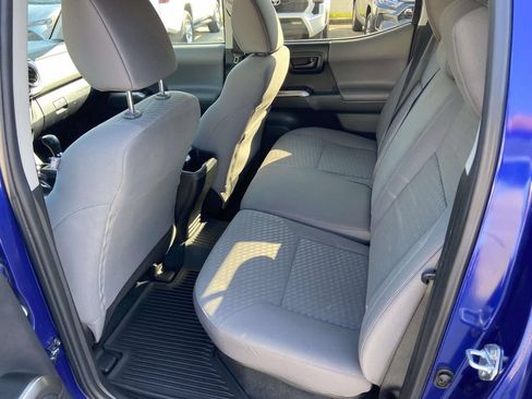 Used 2023 Toyota Tacoma SR5 RWD image 17