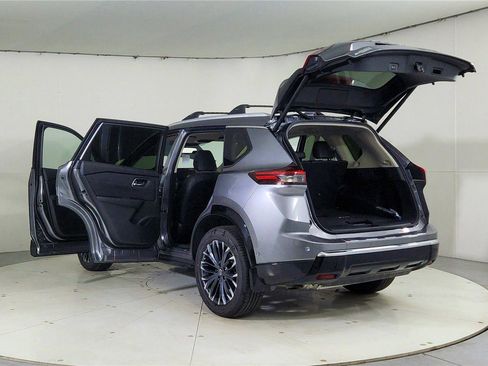 New 2026 Nissan Rogue Platinum w/ Platinum Premium Package image 11