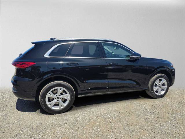 New 2026 Audi Q5 Premium AWD/4WD image 2