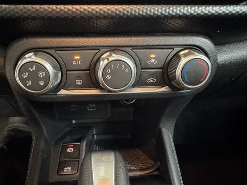 Used 2024 Nissan Kicks SV FWD image 23