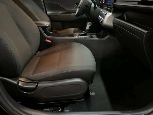Used 2026 Hyundai Kona SE FWD image 74