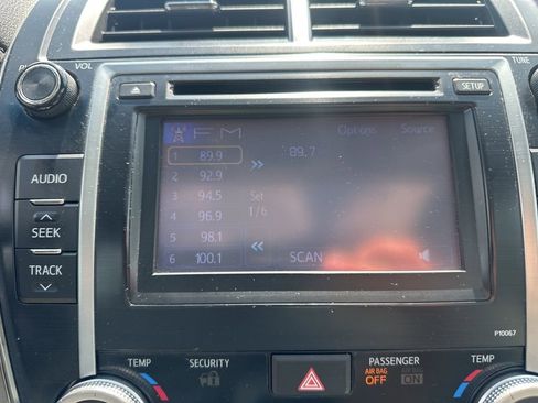 Used 2012 Toyota Camry XLE w/ Leather Pkg FWD image 7