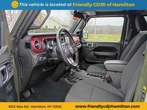 Used 2022 Jeep Gladiator Rubicon image 11