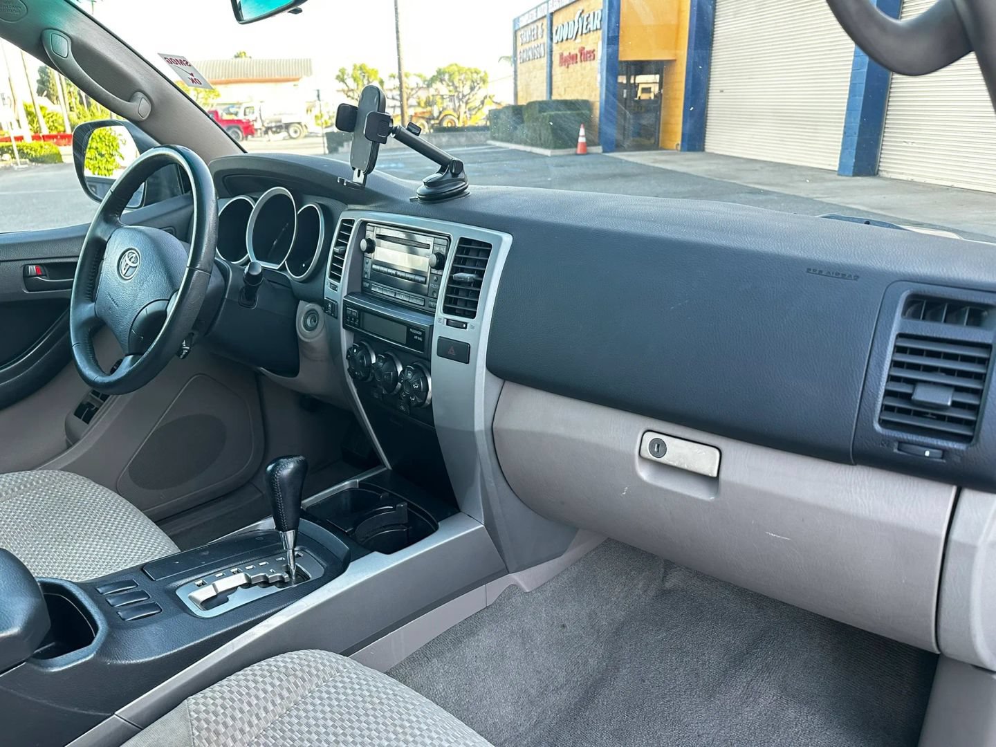 Used 2008 Toyota 4Runner SR5 w/ SR5 Extra Value Pkg 1 RWD image 13