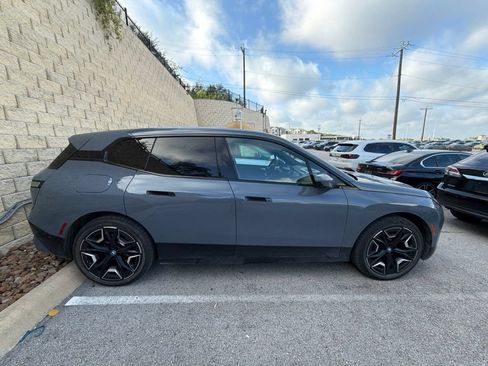 Used 2024 BMW iX xDrive50 w/ Premium Package AWD/4WD image 3