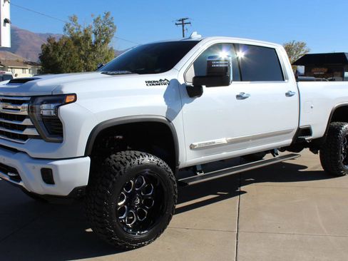 Used 2026 Chevrolet Silverado 3500 High Country w/ High Country Premium Package image 58