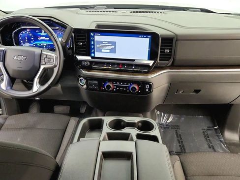 Used 2024 Chevrolet Silverado 1500 RST AWD/4WD image 34
