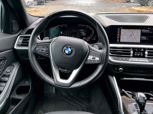 Used 2020 BMW 330i Sedan w/ Premium Package image 8