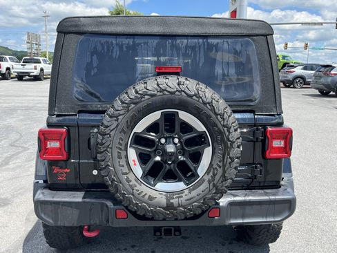 Used 2018 Jeep Wrangler Unlimited Rubicon AWD/4WD image 6