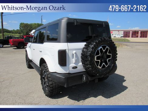 Used 2024 Ford Bronco Outer Banks AWD/4WD image 12