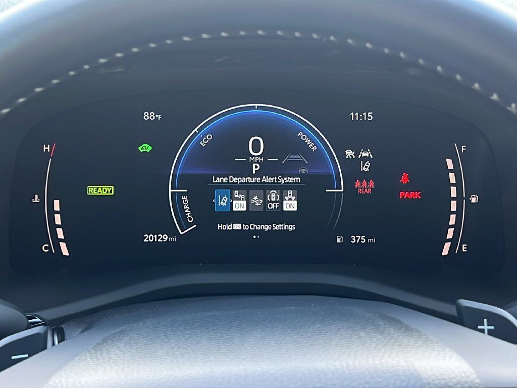 Used 2025 Toyota Camry SE FWD image 20