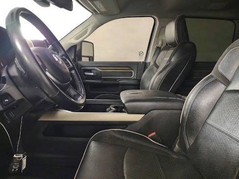 Used 2023 RAM 2500 Laramie AWD/4WD image 13