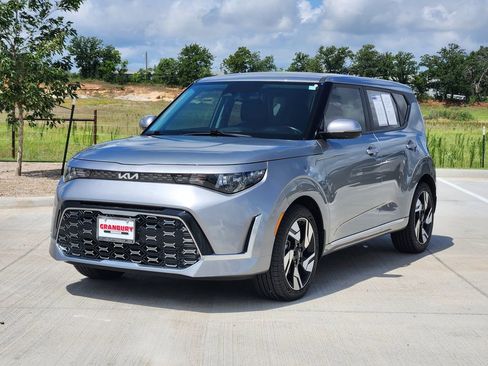 Used 2025 Kia Soul GT-Line FWD image 3