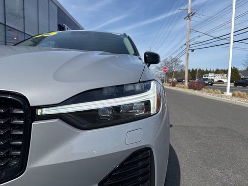 Certified 2025 Volvo XC60 B5 Plus w/ Climate Package image 8