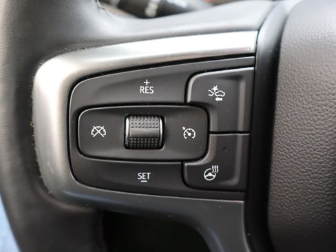 Certified 2023 Chevrolet Suburban Z71 w/ Luxury Package image 22