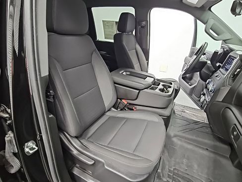 Used 2024 Chevrolet Silverado 2500 Custom w/ Custom Value Package image 34