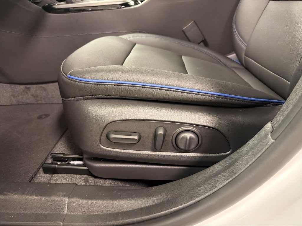 New 2026 Buick Envista Sport Touring w/ Convenience I Package FWD image 26