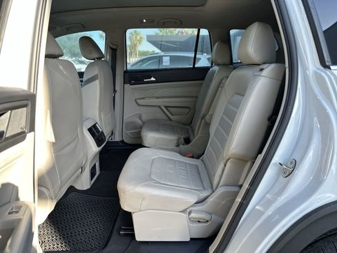 Used 2021 Volkswagen Atlas SEL Premium AWD/4WD image 4