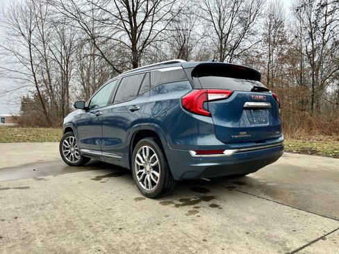 Used 2024 GMC Terrain Denali w/ Denali Premium Package image 6