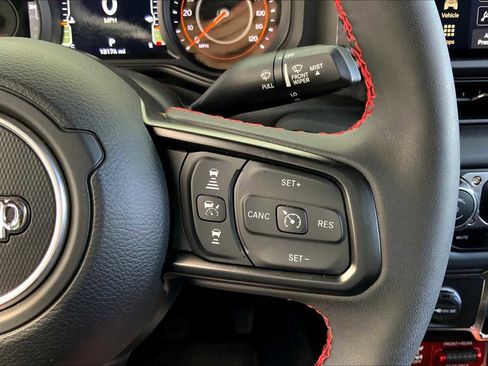 Used 2024 Jeep Gladiator Rubicon w/ Safety Group image 24