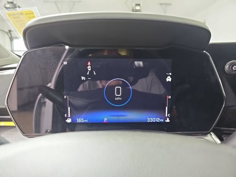 Used 2025 Chevrolet Trax LT w/ Driver Confidence Package FWD image 23