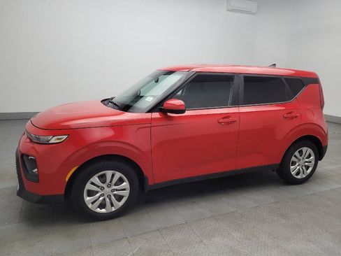 Used 2020 Kia Soul LX image 2