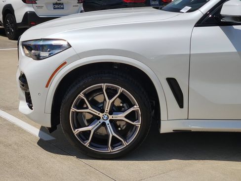 Used 2022 BMW X5 xDrive40i w/ M Sport Package AWD/4WD image 8