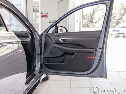 Used 2025 Hyundai Sonata SEL FWD image 38