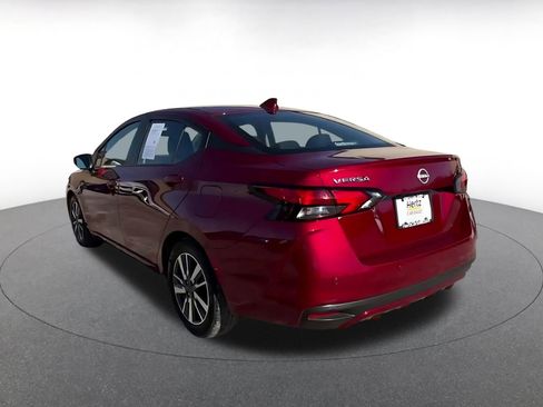 Used 2025 Nissan Versa SV image 11